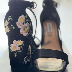 Steve Madden Embroidered Black and White Heels with Elegant Design